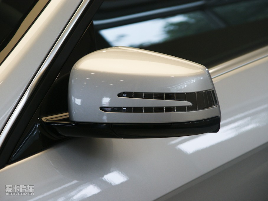 2010YE E 300L rа