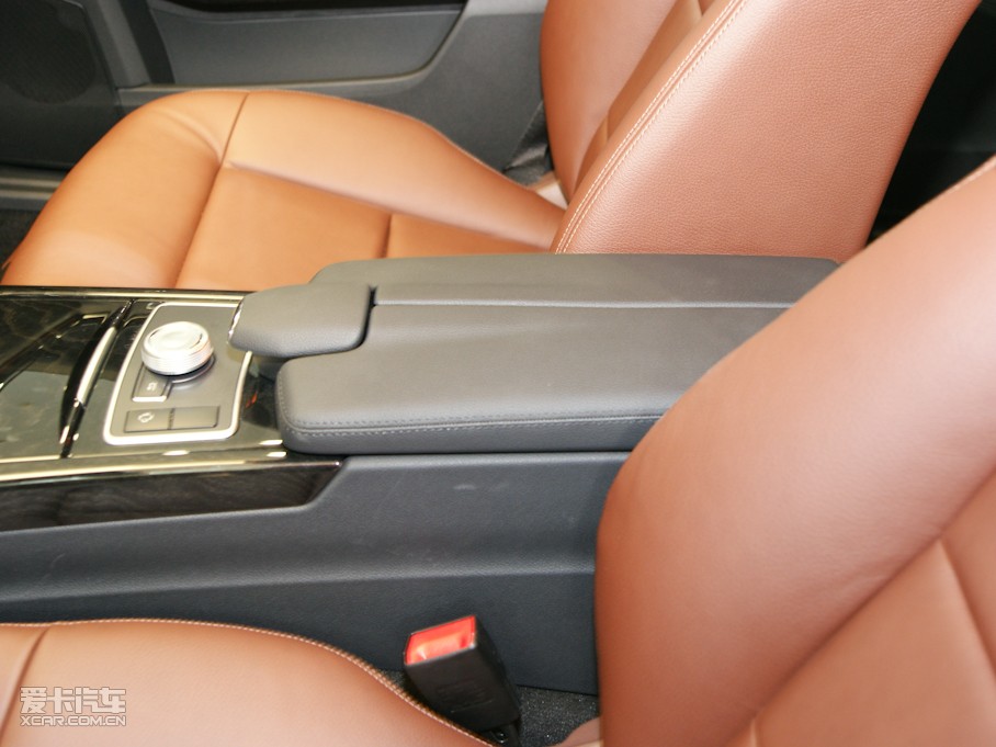 2010YE E 300L rа