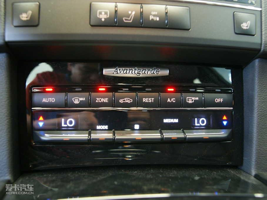 2010YE E 300L rа