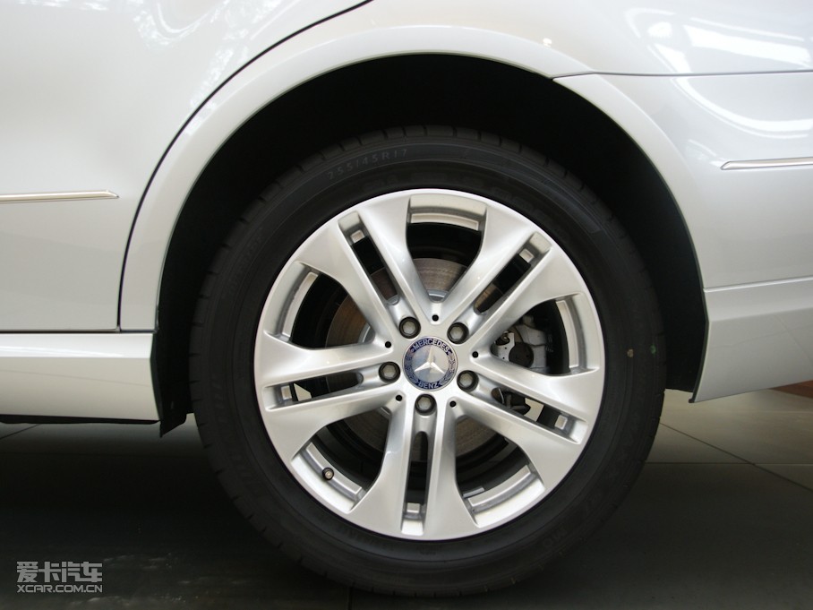 2010YE E 300L rа