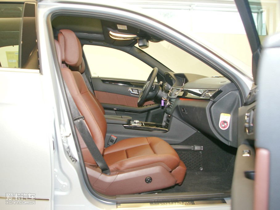 2010YE E 300L rа