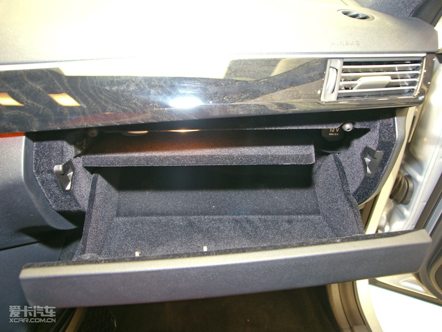 2010YE E 300L rа