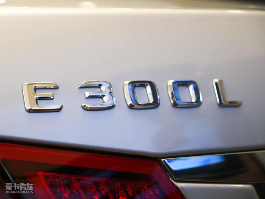 2010YE E 300L rа