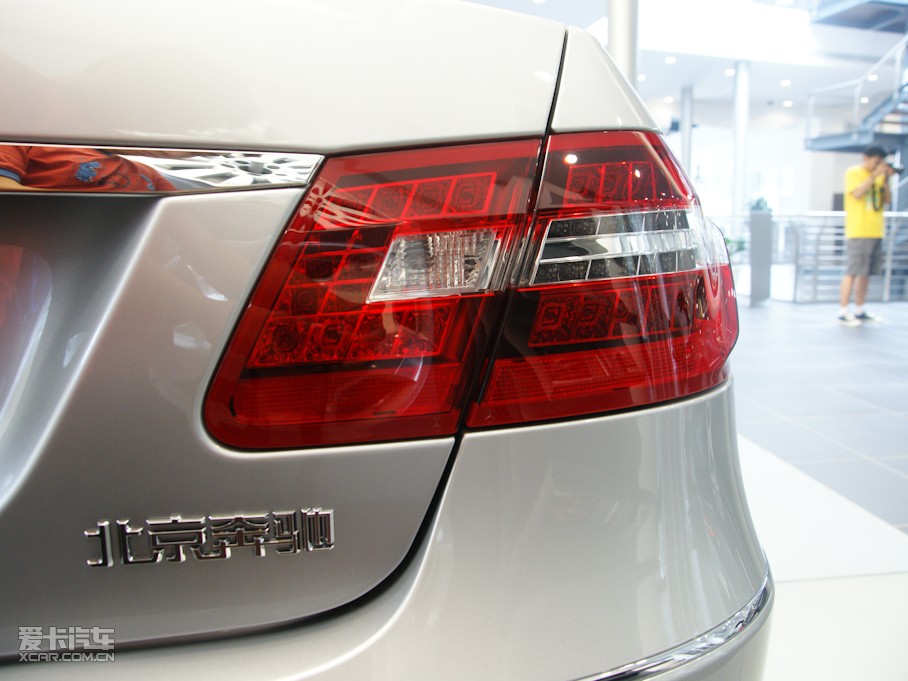 2010YE E 300L rа