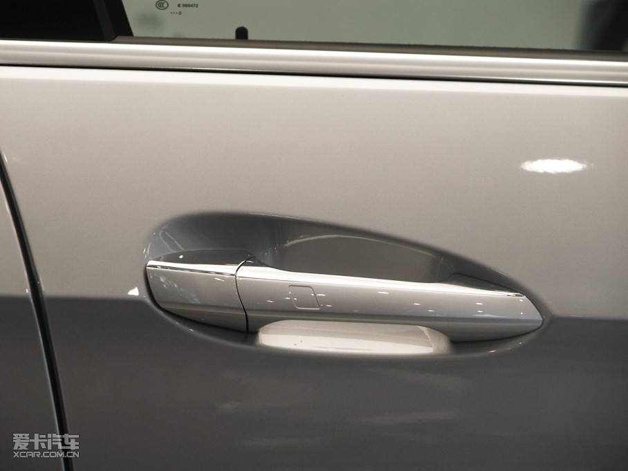 2010YE E 300L rа