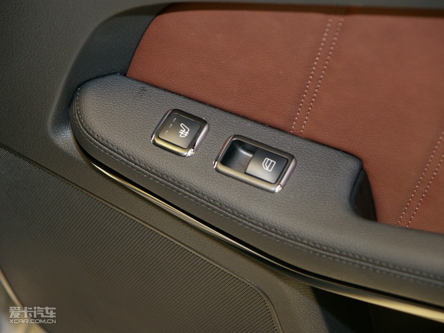 2010YE(j) E 300L r(sh)а