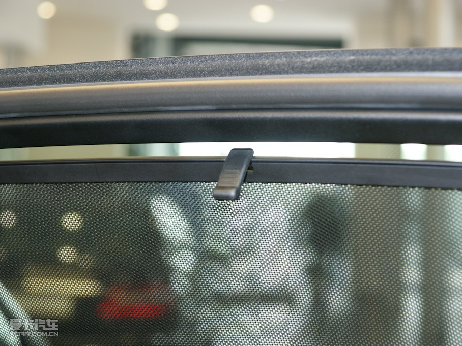 2010YE E 300L rа