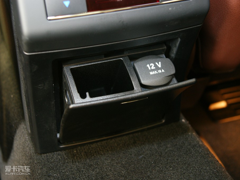 2010YE E 300L rа