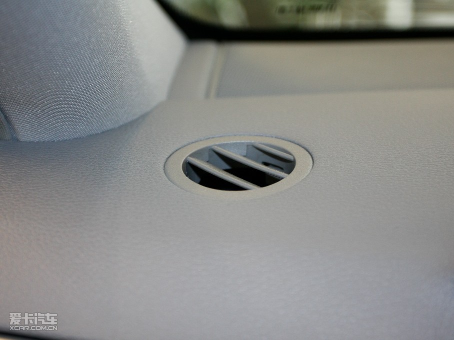 2010YE E 260L CGIŰ