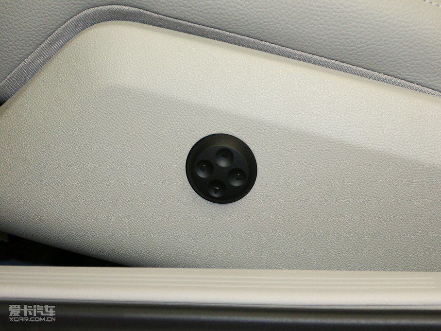 2010YE E 260L CGIŰ