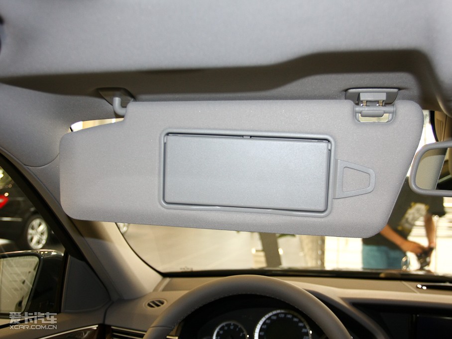 2010YE E 260L CGI(yu)Ű