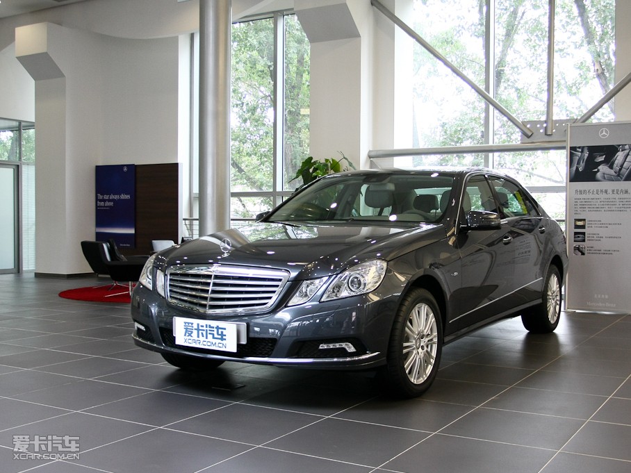 2010YE E 260L CGIŰ