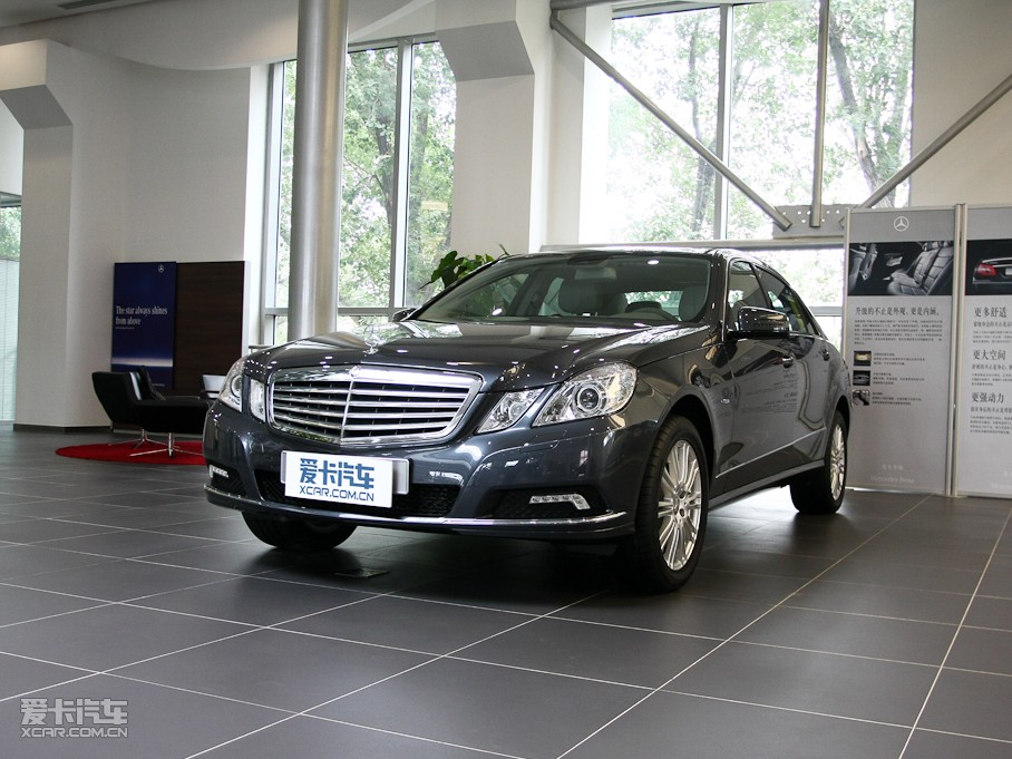 2010YE E 260L CGIŰ