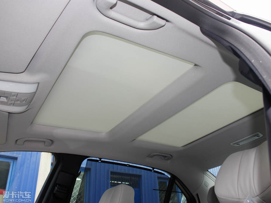 2010YE(j) E 260L CGI(yu)Ű