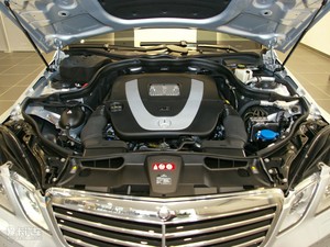 【2010奔驰E级3.0L】E300L 时尚版报价及图