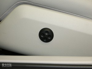 2010款E 260L CGI优雅版 空间座椅