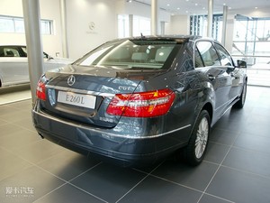 2010款E 260L CGI优雅版 整体外观