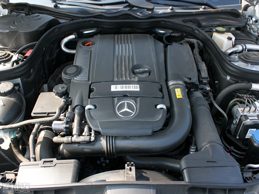 2011YE E 200L CGIŰ