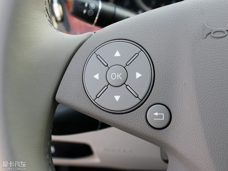 2011YE E 200L CGIŰ