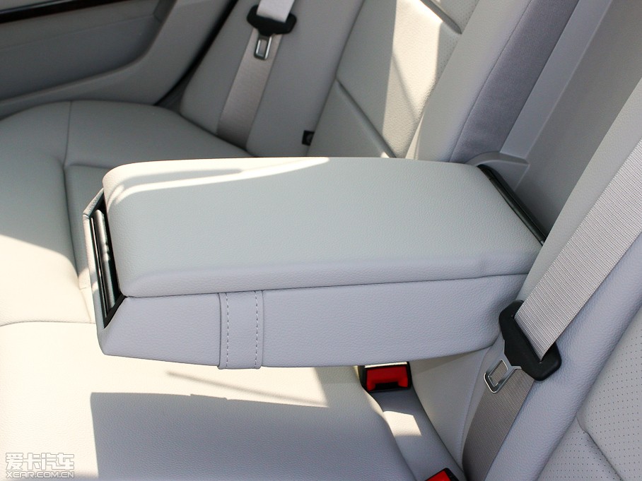 2011YE(j) E 200L CGI(yu)Ű