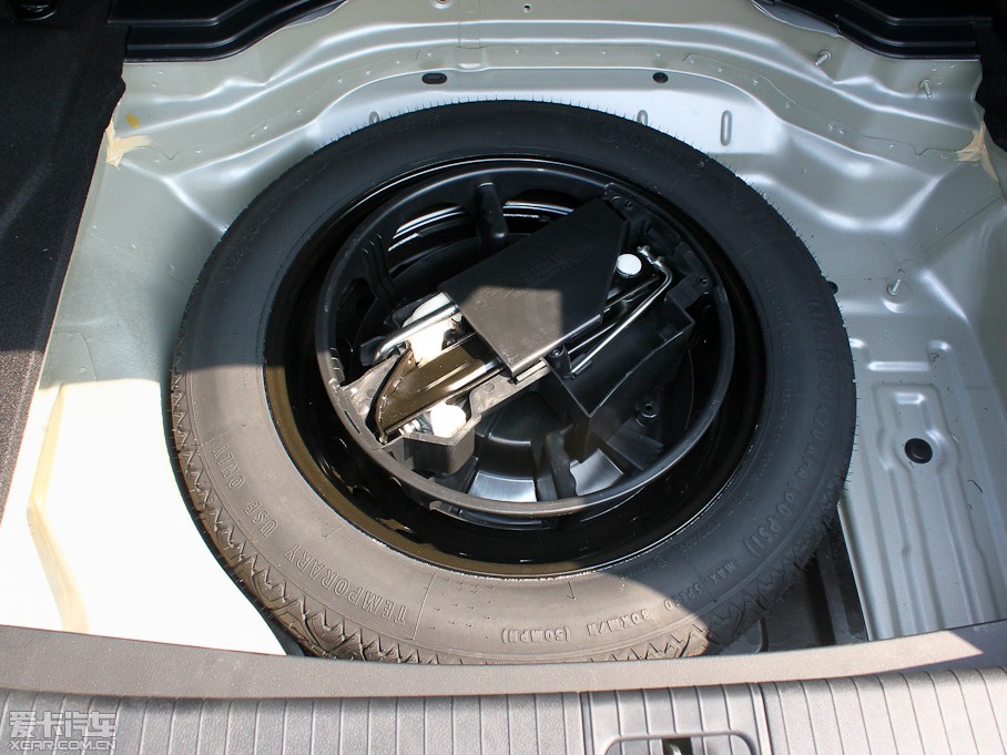 2011YE(j) E 200L CGI(yu)Ű