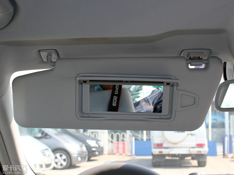 2011YE E 200L CGIŰ