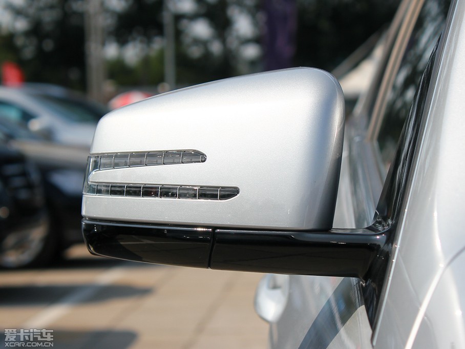 2011YE E 200L CGIŰ