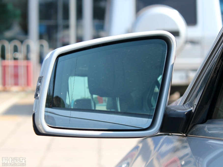 2011YE E 200L CGIŰ