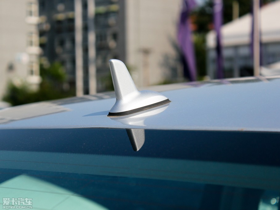 2011YE E 200L CGIŰ