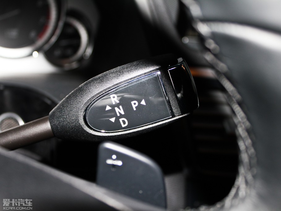 2011YE(j) E 300L r(sh)F