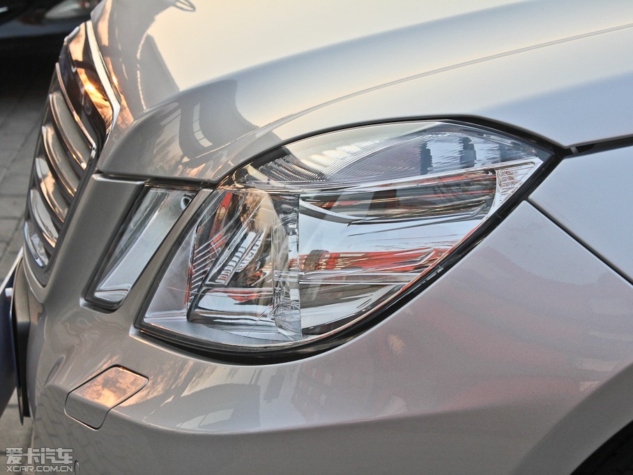 2011YE E 260L CGIrа