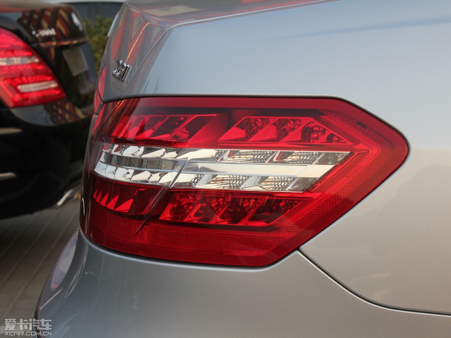 2011YE E 260L CGIrа