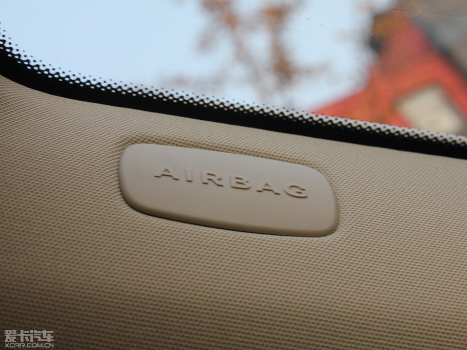 2011YE E 260L CGIrа