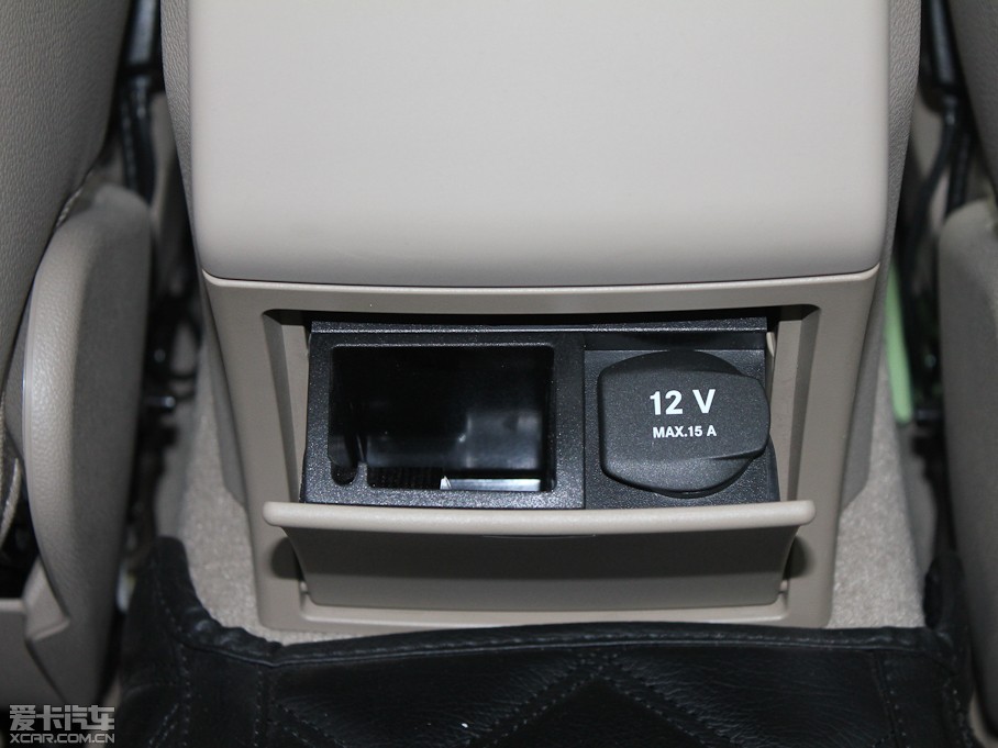 2011YE(j) E 260L CGIr(sh)а