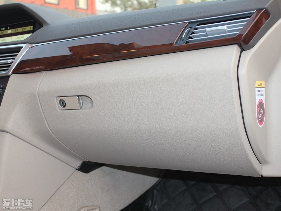 2011YE E 260L CGIrа