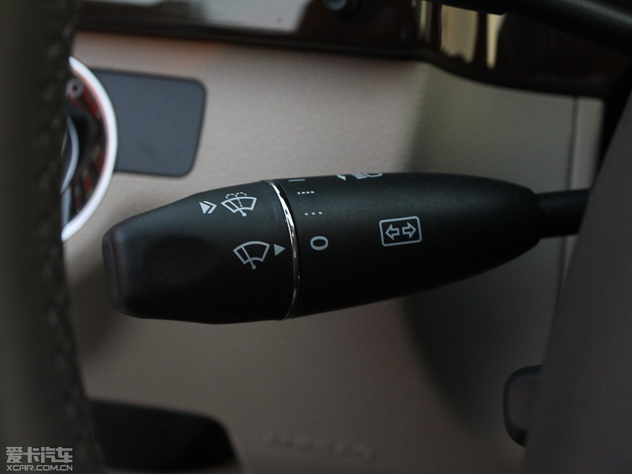 2011YE E 260L CGIrа