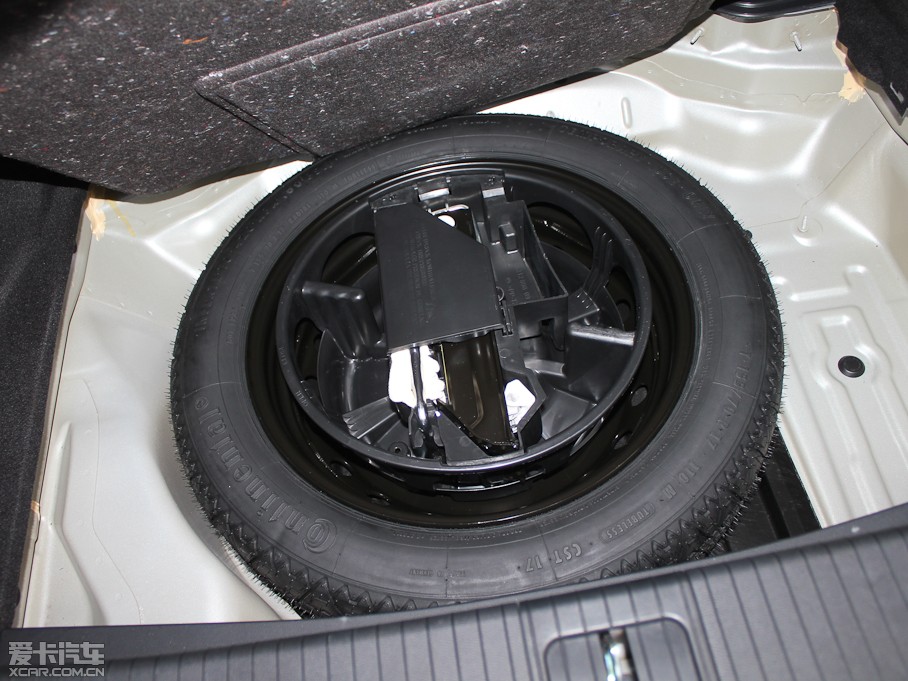 2011YE E 260L CGIrа