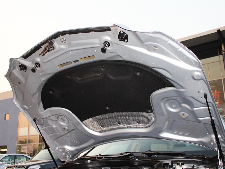 2011YE E 260L CGIrа