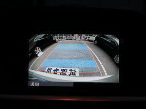 2011款E 300L 时尚尊贵版 中控台显示屏