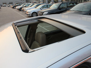 2011款E 260L CGI时尚版 车顶