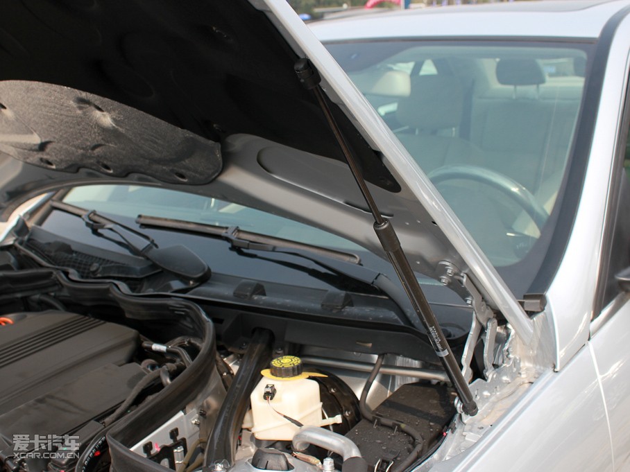 2011YC C 200 CGIŰ