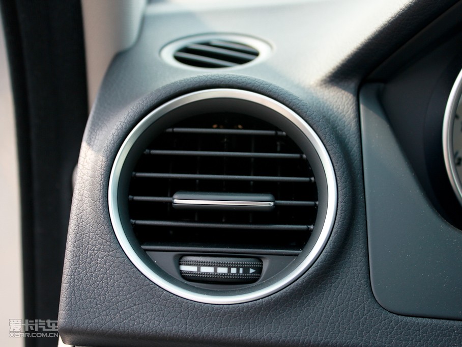 2011YC C 200 CGIŰ