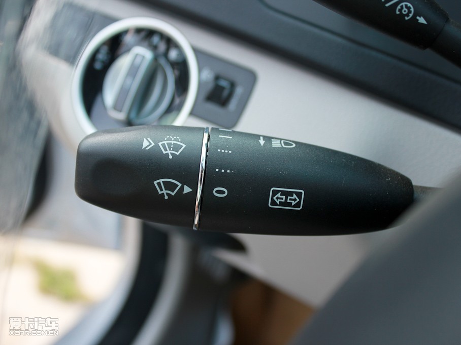 2011YC C 200 CGIŰ