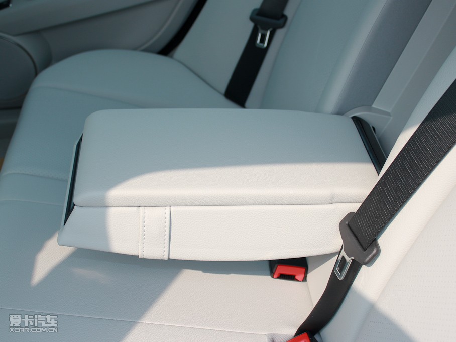 2011YC C 200 CGIŰ