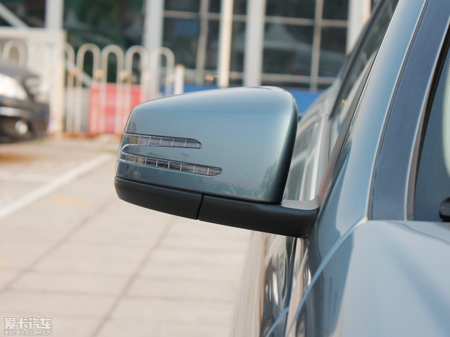 2011YC C 200 CGIrа