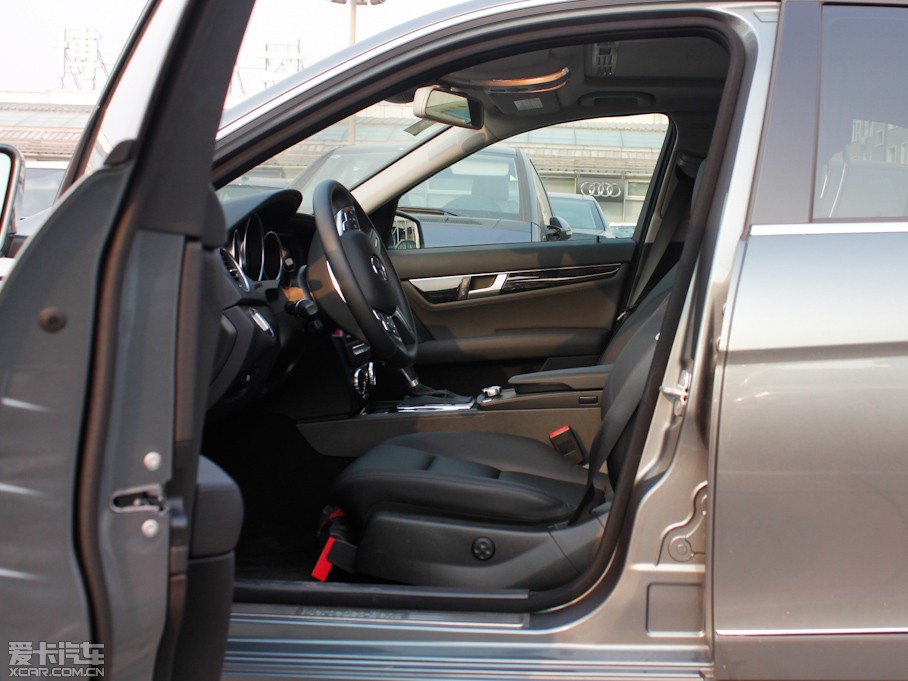 2011YC C 200 CGIrа