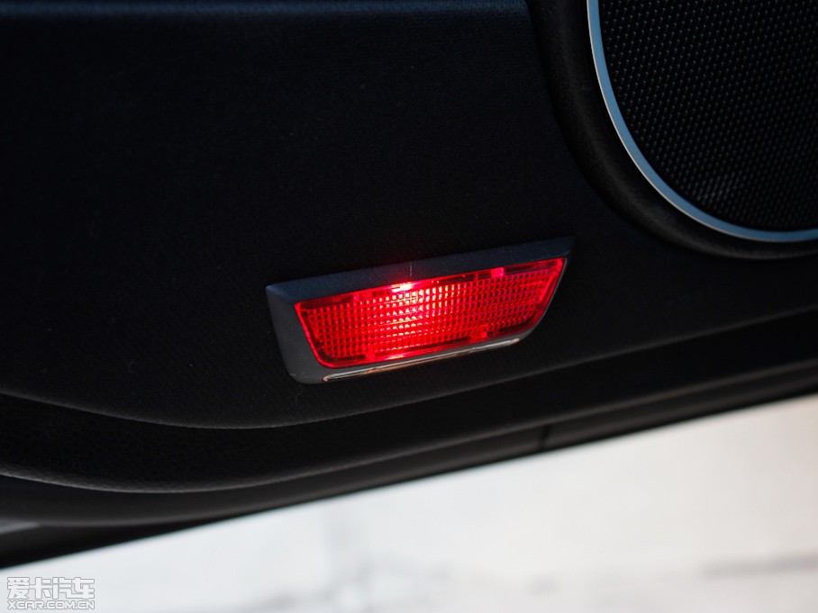 2011YC C 200 CGIrа