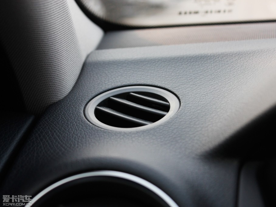 2011YC C 200 CGIrа