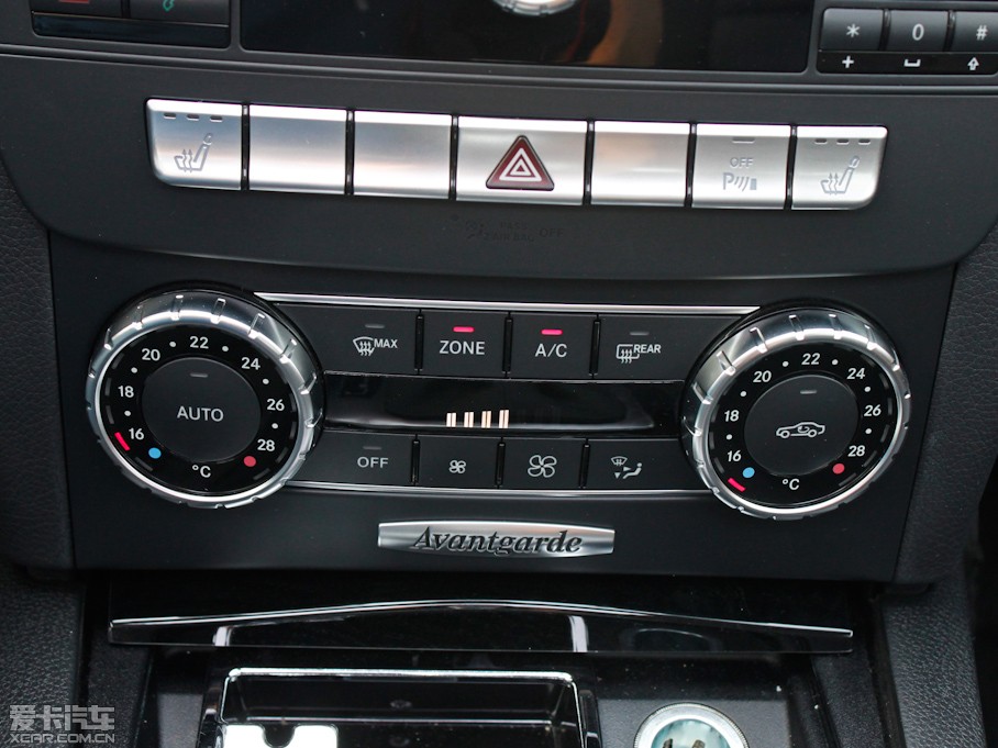 2011YC C 200 CGIrа