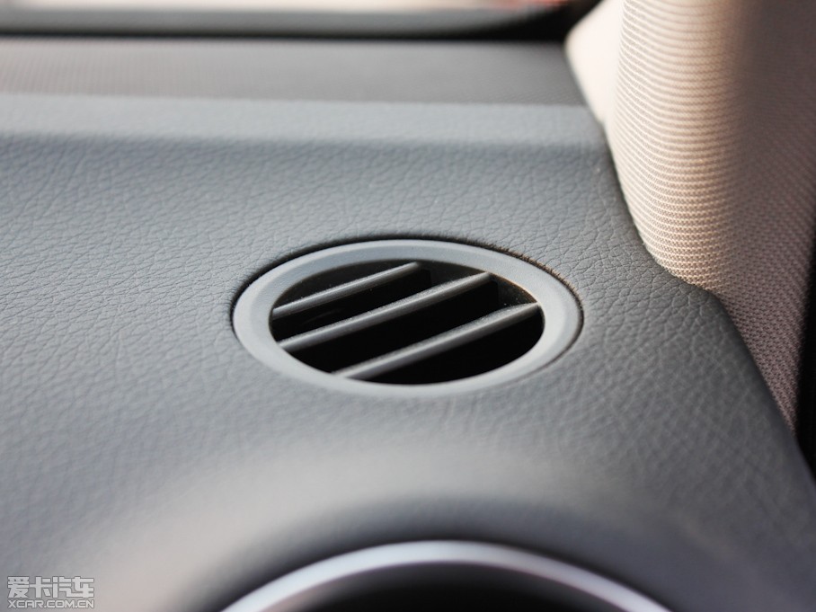 2011YC C 200 CGIrа